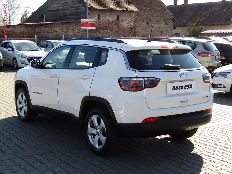 Jeep Compass (2018) 1.4T, ČR, Longitude - fotka 6 z 20