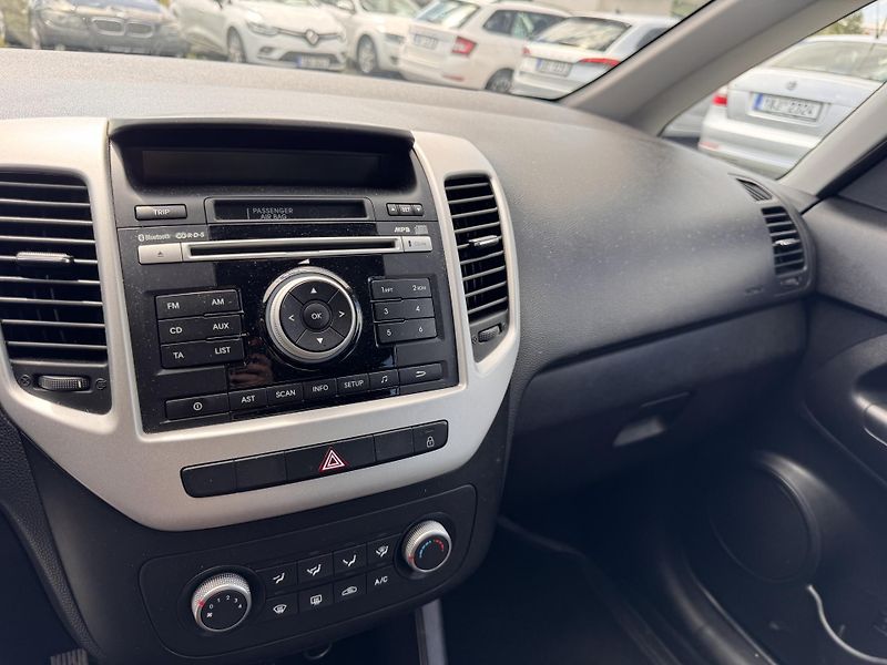Kia Venga 1.4 CVVT, 96 tis km,2015, ČR - fotka 12 z 20