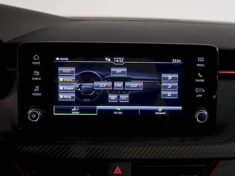 Škoda Kamiq (2025) MONTE CARLO 1.5TSI 110KW DSG P - fotka 26 z 39