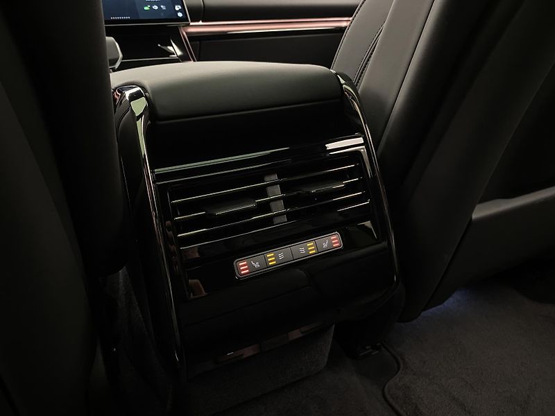 Land Rover Range Rover Sport (2026) P460e DYNAMIC SE AWD AUT  - fotka 28 z 73