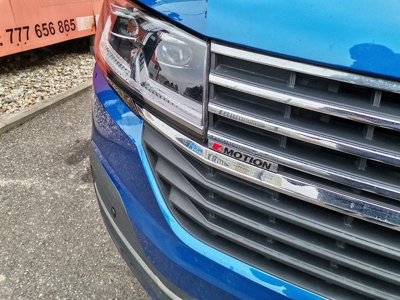 Volkswagen Multivan (2024) 2.0TDi 150kw DSG 4x4 ČR Highli - fotka 9 z 27