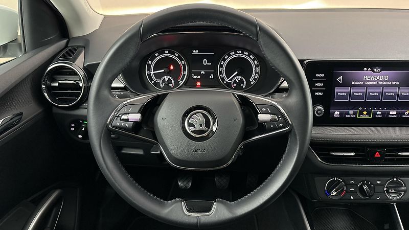 Škoda Fabia 1.0 TSI Style - fotka 9 z 23