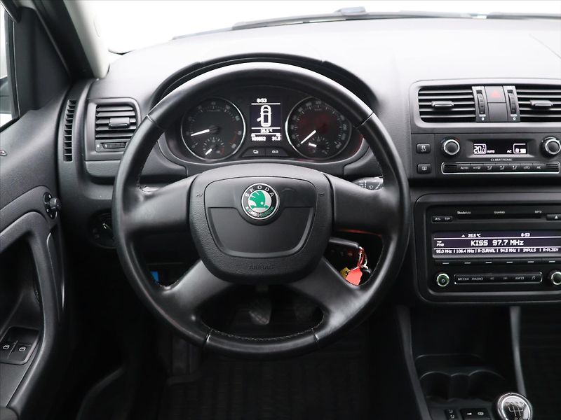 Škoda Roomster 1,2 TSI 63kW Elegance Tažné - fotka 16 z 28