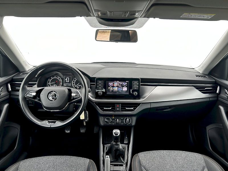 Škoda Kamiq (2021) 1.5 TSI 110kW MP6 Ambition - fotka 5 z 32