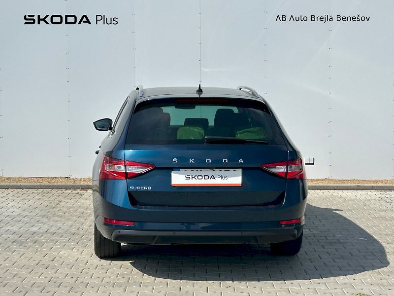 Škoda Superb (2023) Combi Style 2,0 TDI 110 kW 7-s - fotka 9 z 30