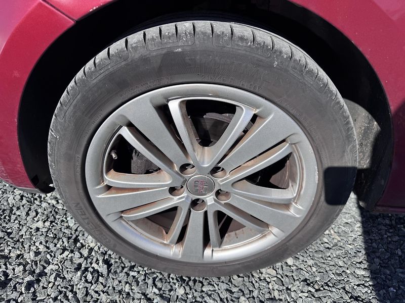 Seat Ibiza 1.4 16V, 171 tis km, 2010 - fotka 8 z 18