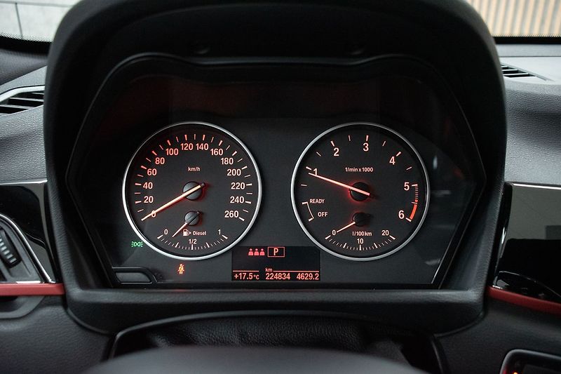 BMW X1 xDrive20d 140kW*SPORT LINE*ČR* - fotka 19 z 45