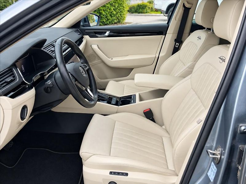 Škoda Superb 2,0 TSi L&K 4x4 DSG 272PS LED - fotka 10 z 26