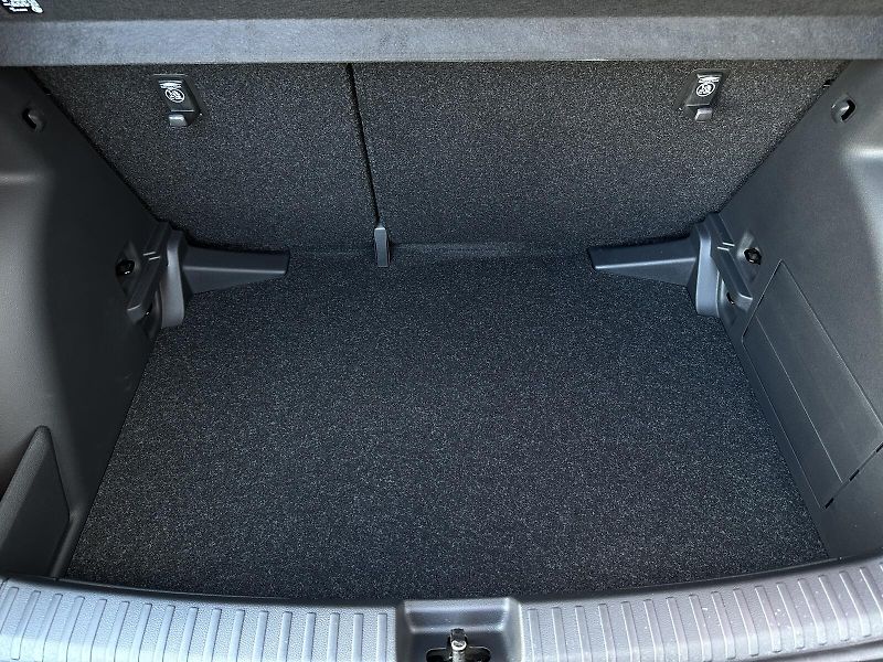 Škoda Fabia 1.0TSi 116PS Monte Carlo Bi-LE - fotka 37 z 37