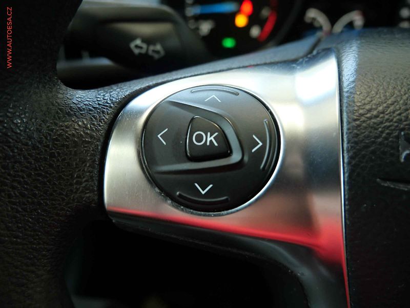 Ford C-MAX (2012) 1.6i, 2.maj,ČR, Klima - fotka 15 z 20