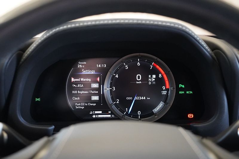 Lexus LC 500 Sport+ 351 kW - fotka 28 z 40