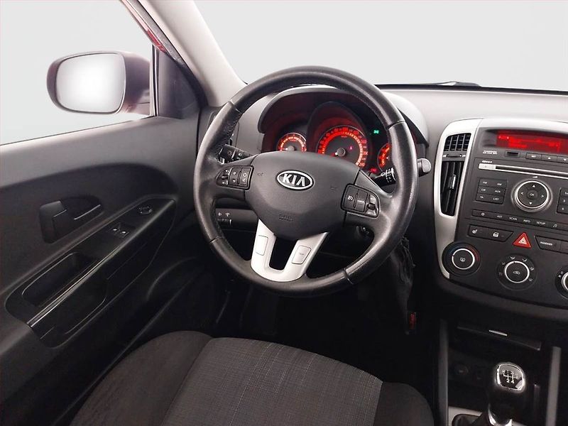 Kia Ceed (2011) 1.4 CVVT, ČR,1.maj, Serv.kniha - fotka 7 z 18