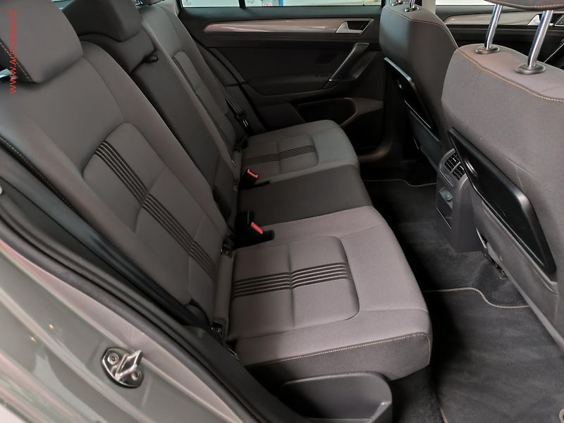 Volkswagen Golf Sportsvan (2017) 1.6TDi, DSG - fotka 11 z 17