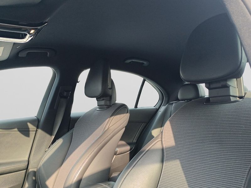 Mercedes-Benz Třídy C (2021) 220d , 147KW, 9G-tronic, navig - fotka 22 z 25
