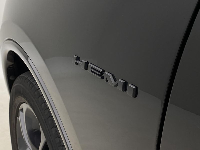 Dodge Durango R/T 5.7 HEMI 4x4 AUT - fotka 38 z 72