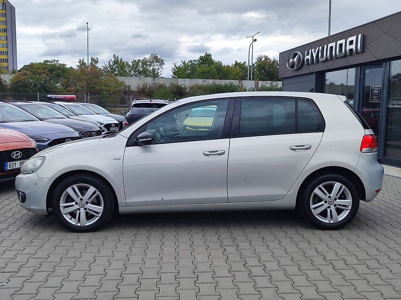 Volkswagen Golf 1.6 TDI/77kW Match DSG - fotka 8 z 30