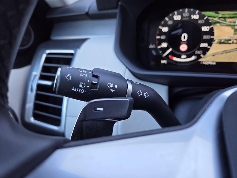 Land Rover Discovery D350 R-Dynamic HSE Pano HUD TZ - fotka 19 z 41