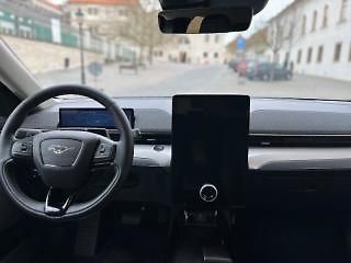 Ford Mustang Mach-E (2024) RWD, dojezd 400km,nové auto !! - fotka 14 z 20