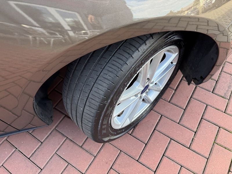 Ford Focus (2017) 1.6 Ti-VCT Digi Klima Tempomat - fotka 42 z 45