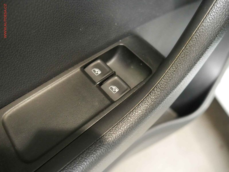 Škoda Fabia (2020) 1.0TSI, 1.maj,ČR, AC - fotka 14 z 15
