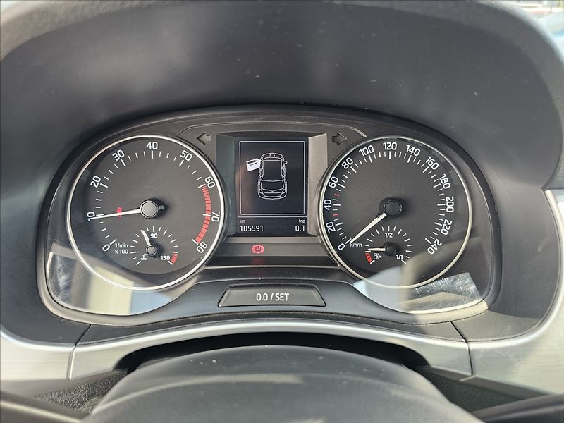 Škoda Fabia III 1,2TSi 66KW Drive - fotka 15 z 41