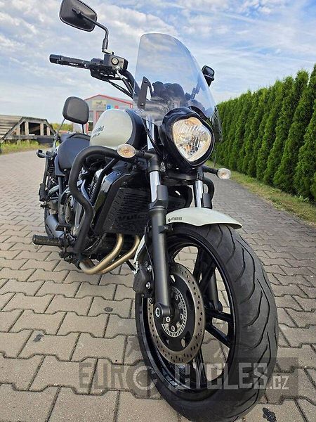 Kawasaki Vulcan S - fotka 3 z 21