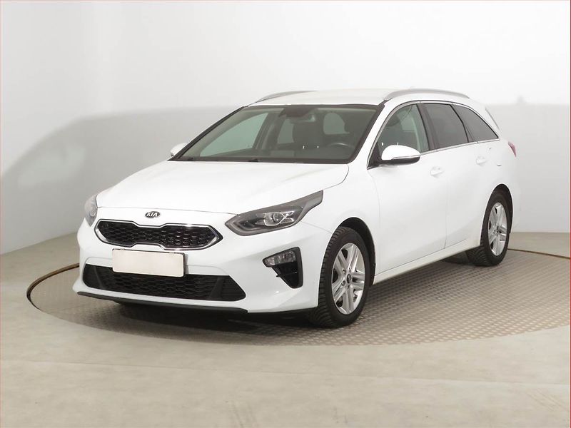 Kia Ceed (2018) 1.6 CRDi, Automat, Serv.kniha - fotka 2 z 18