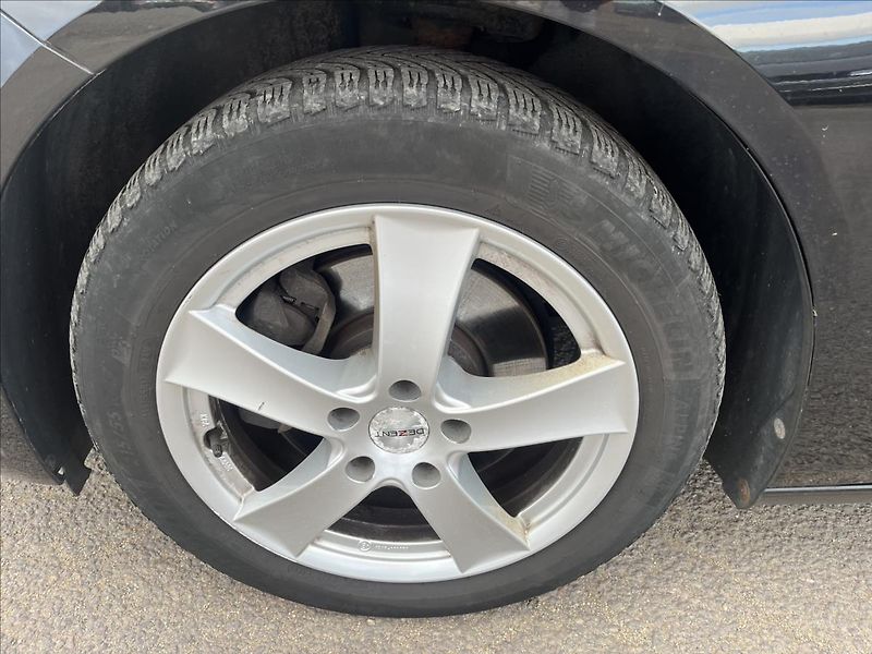 Opel Insignia 1,6 CDTi 100kW SPORTS TOURER - fotka 36 z 43