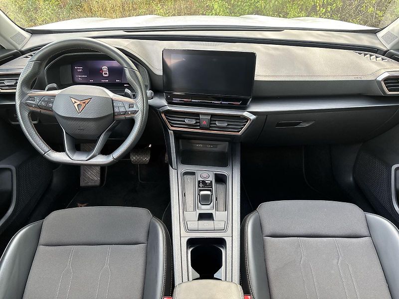 Cupra Formentor (2024) 1.5 TSI DSG - fotka 5 z 28