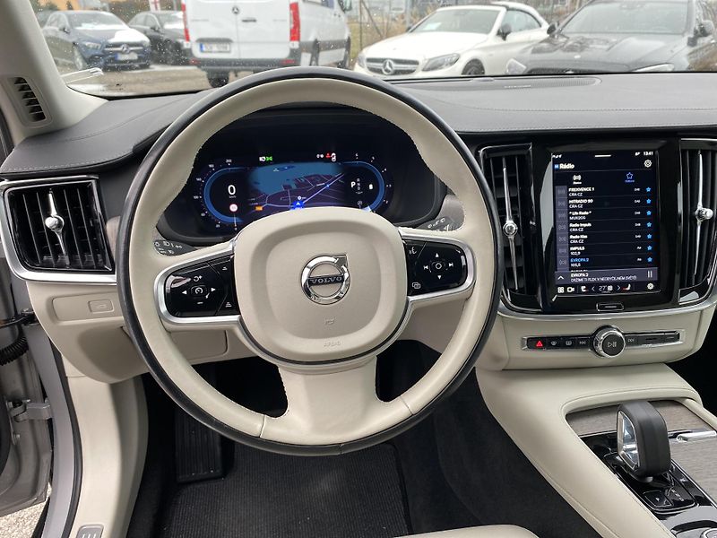 Volvo V90 V90 CROSS COUNTRY AWD - fotka 10 z 23