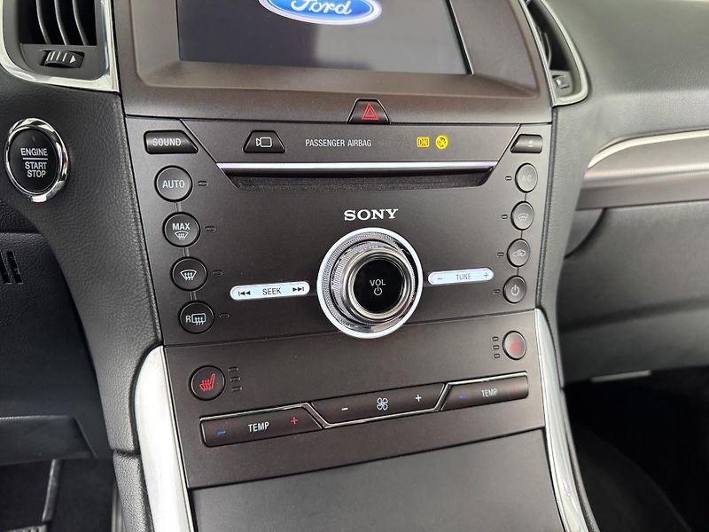 Ford Galaxy 2,0EcoBlue*AT8*140kW*FullLED - fotka 25 z 40