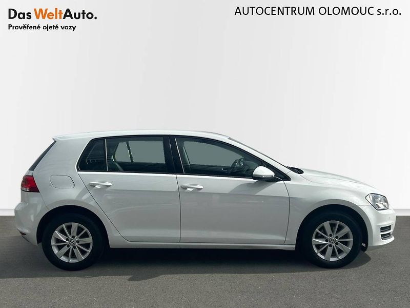 Volkswagen Golf (2016) 1.2 TSI Comfortline - fotka 3 z 32