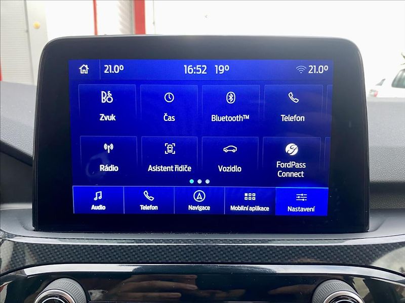 Ford Kuga 2,0 EcoBlue  ST-LINE AWD záruk - fotka 34 z 52