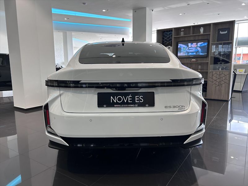 Lexus ES 300h (2026) 2.5   Prestige + Paket Top - fotka 5 z 10