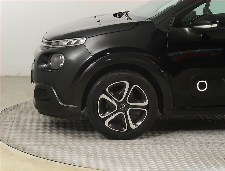 Citroën C3 (2019) 1.2 PureTech, ČR,1.maj - fotka 14 z 22