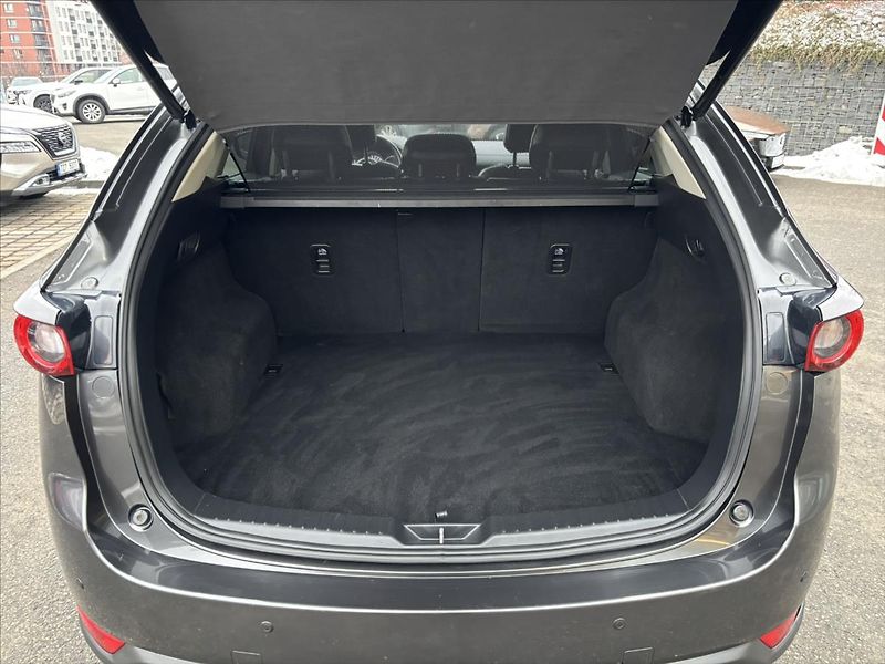 Mazda CX-5 2,2 4x4 AT Revolution Top KŮŽE - fotka 16 z 48