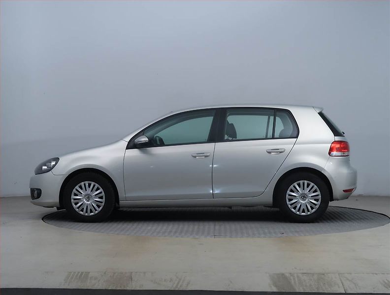 Volkswagen Golf (2010) Comfortline 1.6 TDI, ČR,1.maj - fotka 3 z 14