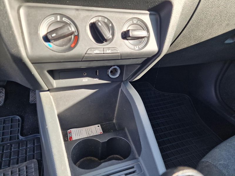Škoda Fabia 1,2TSI 66KW RED&GREY  - fotka 13 z 19