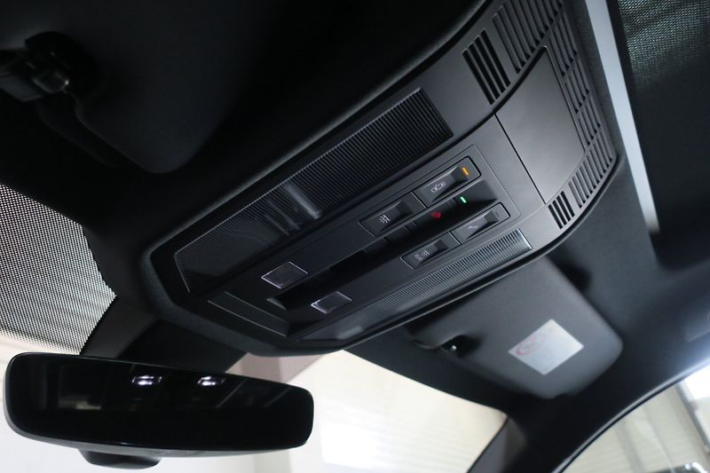 Volkswagen Touareg (2026) NEW Final Edition R Line 210kW - fotka 23 z 50