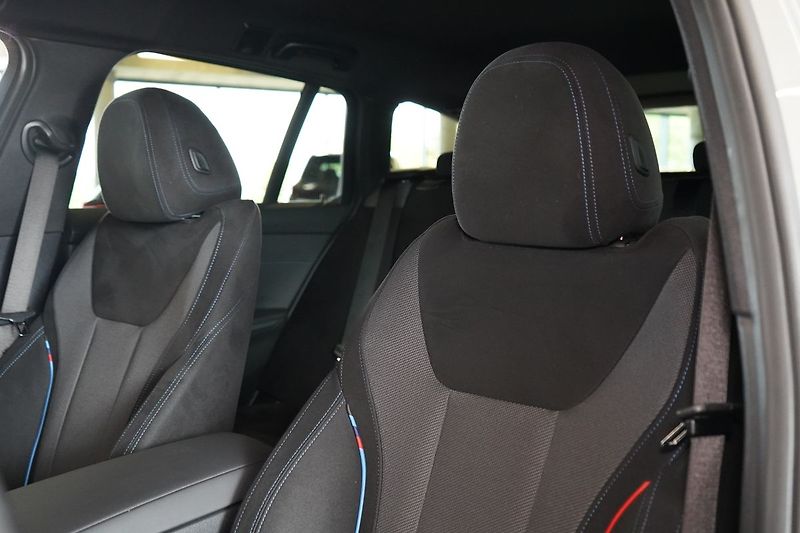 BMW Řada 3 320d xDrive Touring, HUD, ACC - fotka 19 z 43