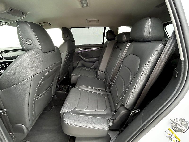 Škoda Kodiaq (2025) 2.0 TDI 142kW 4x4 DSG Exclusiv - fotka 29 z 35