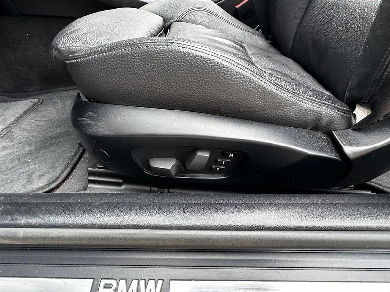 BMW Řada 3 325d 150KW-CABRIO - fotka 22 z 46
