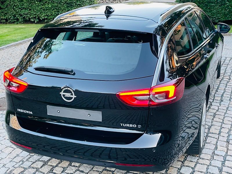 Opel Insignia 2.0CDTi KAMERA VÝHŘEV SERVISKA - fotka 14 z 51