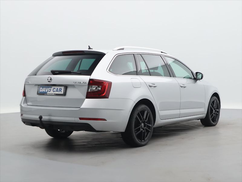 Škoda Octavia 2,0 TDI 110kW DSG Style Virtua - fotka 7 z 37
