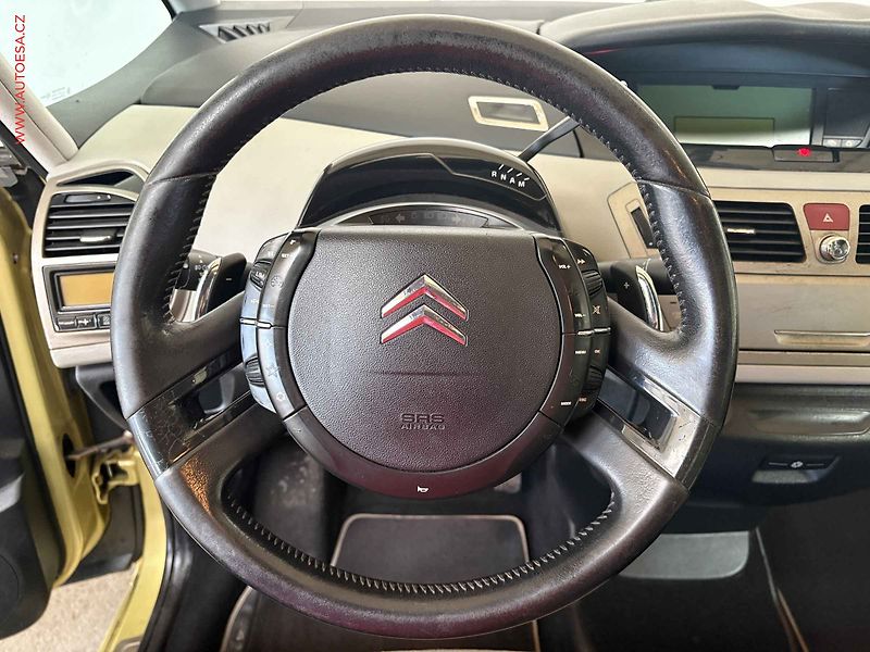 Citroën C4 Picasso (2007) 2.0 HDI 7míst, AT - fotka 16 z 17