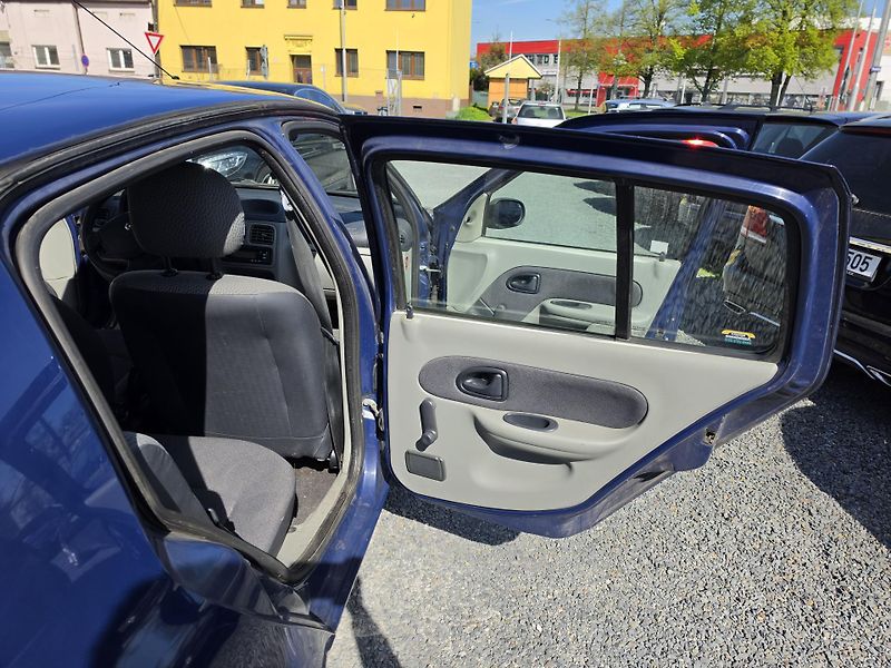 Renault Thalia 1.4 i  - fotka 16 z 22