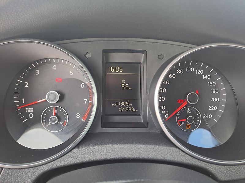 Volkswagen Golf (2012) 1.4 16V 59 KW, SERVISKA, PĚKNÝ - fotka 21 z 36