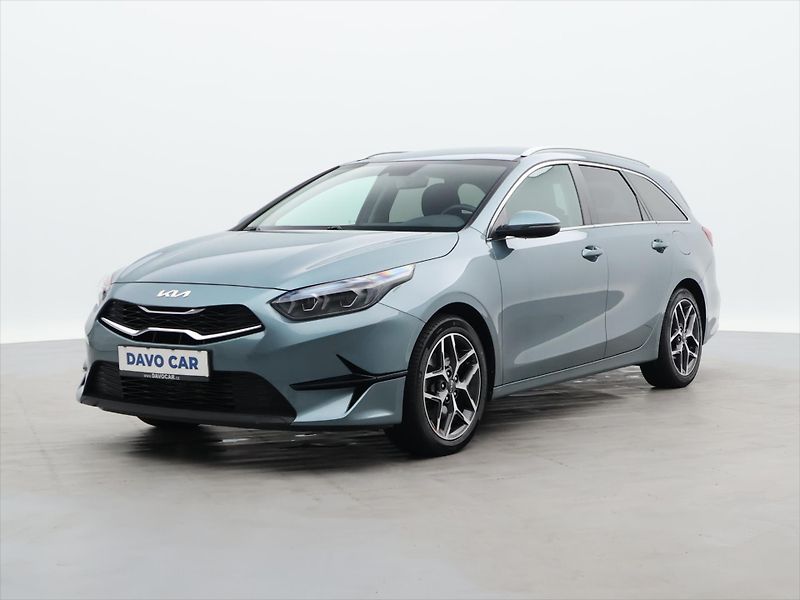 Kia Ceed SW 1,5 T-GDI 117kW GT-Line CZ DPH - fotka 3 z 38