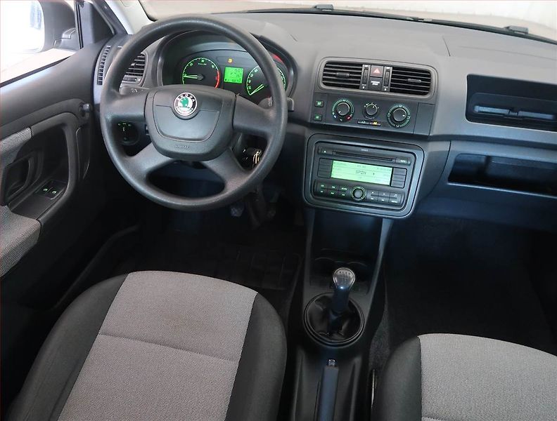 Škoda Fabia (2010) 1.4 TDI, Serv.kniha - fotka 7 z 13