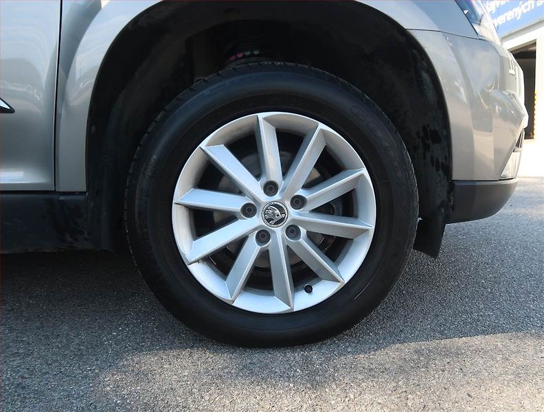 Škoda Yeti (2015) 1.4 TSI, Tempomat - fotka 14 z 16